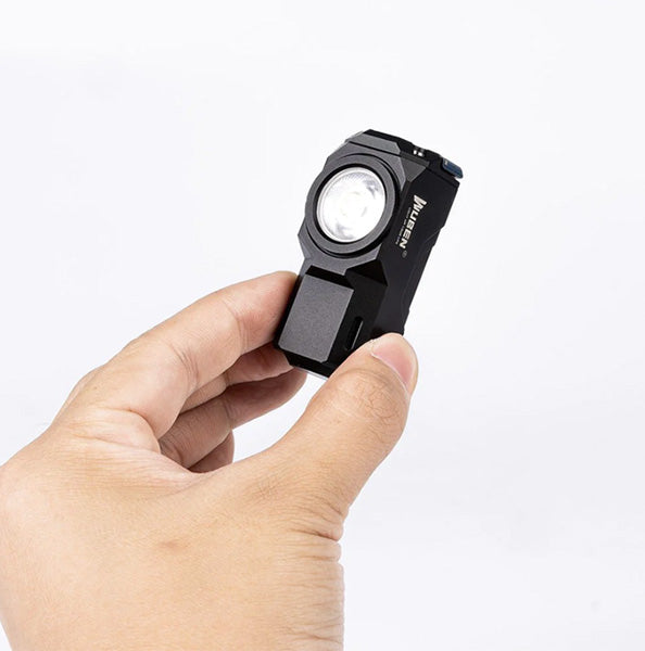 wuben-xo-mini-flashlight-1100-lumens